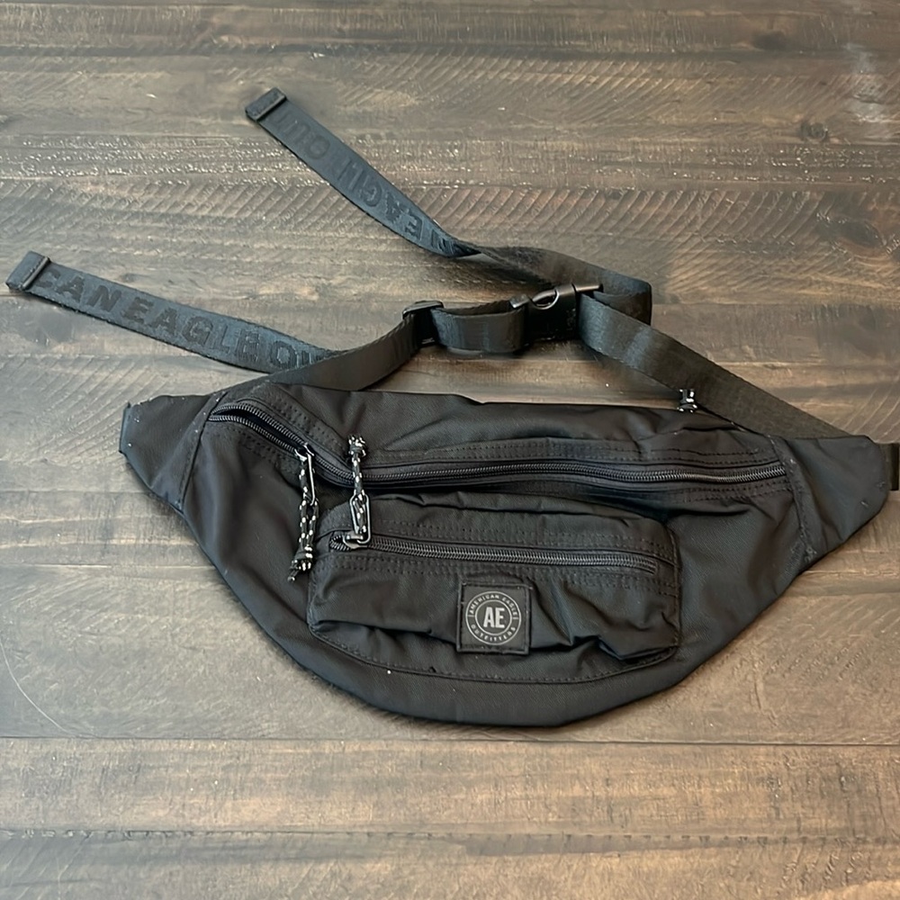American Eagle Outfitters Black Fanny Pack Crossbody